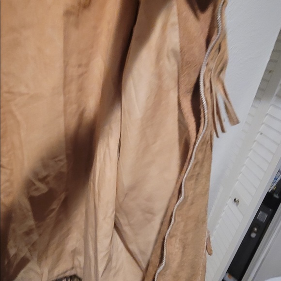 Vintage suede camel tan fringe sweater size medium - Picture 9 of 14